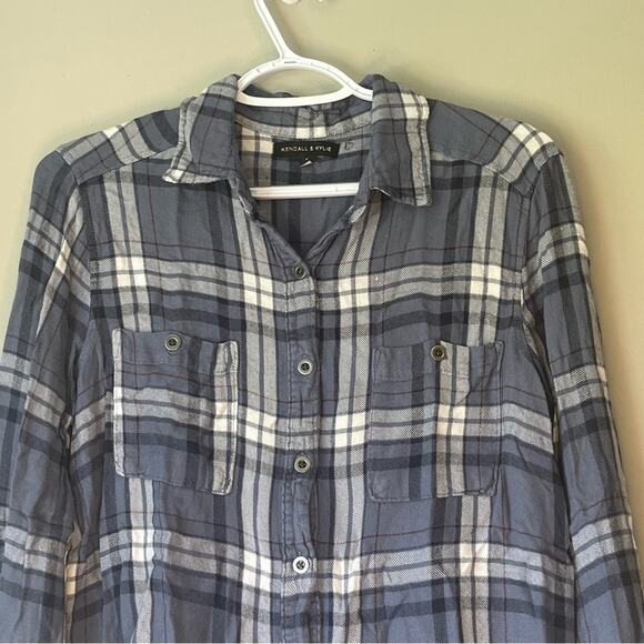 Kendall & Kylie Blue Plaid Long Sleeve Button Down Shirt Size Small - Picture 5 of 11